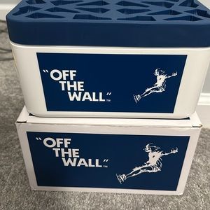 Vans “off the wall” Ice Box ~ BRAND NEW IN BOX